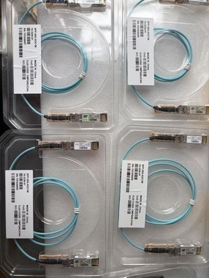1PCS NEW Cisco 25GBASE Active Optical SFP28 Cable 1M SFP-25G-AOC1M