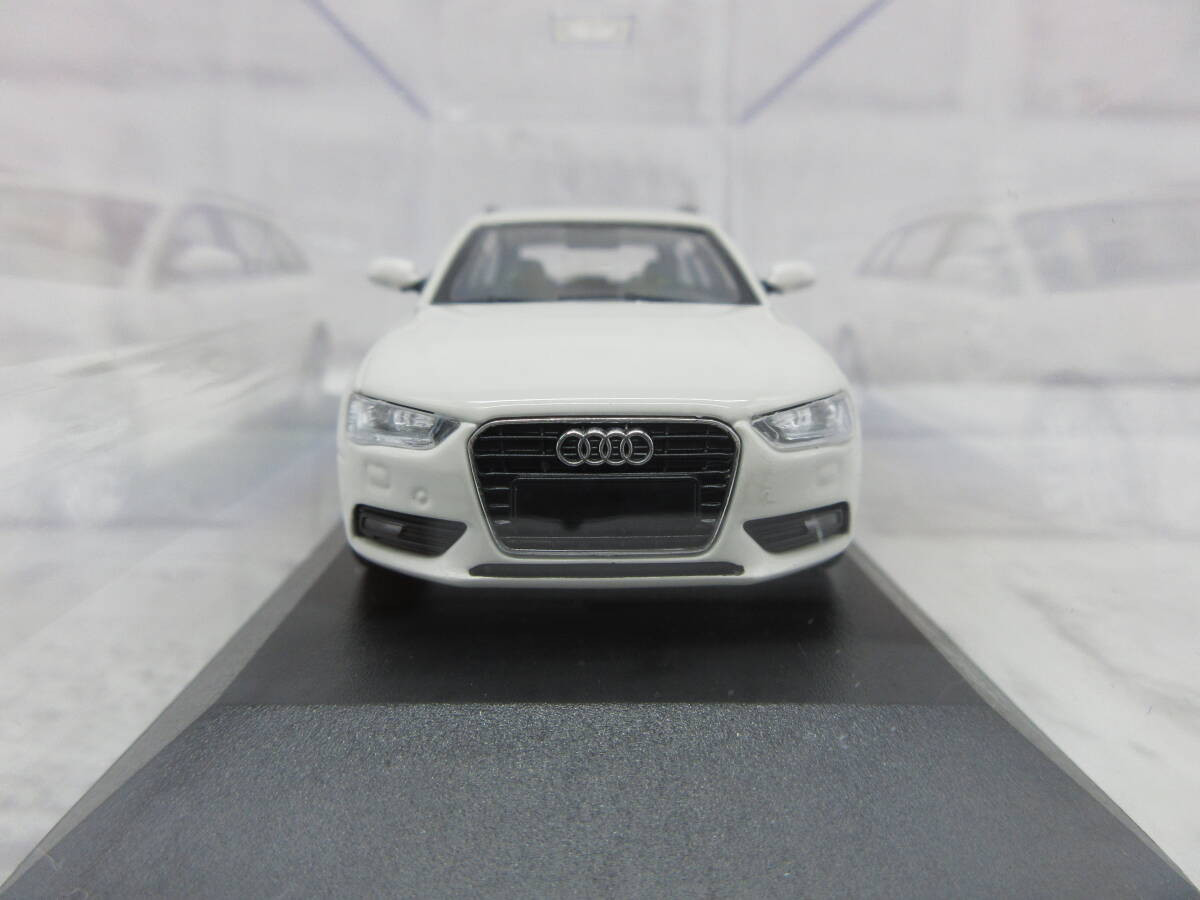 Minicar 1/43 Mini Champs Audi 4Th Generation A4 Avant Late
