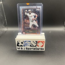 2025 Topps Chrome Update #USC164 Carlos Correa Refractors