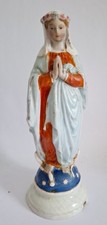Statue Madonna glasiertes, polychrom handbemaltes Porzellan Rosenkranz Weltkugel