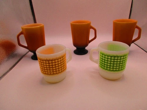 5 - FIRE KING MUGS made by ANCHOR HOCKING VGC