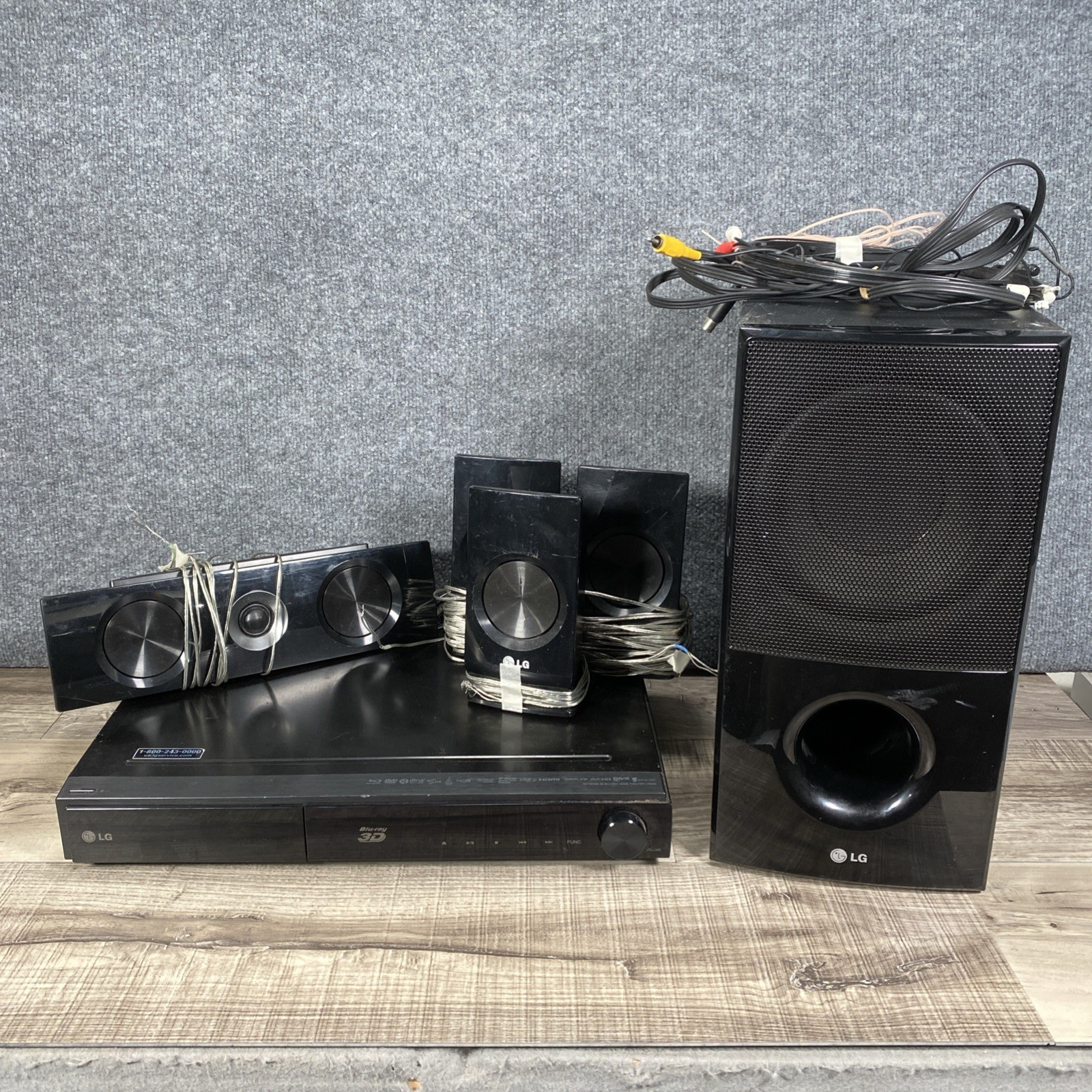 LG LHB336: LG Network Blu ray Home Theater System 5.1Ch 1100w W/ Sub No Remote