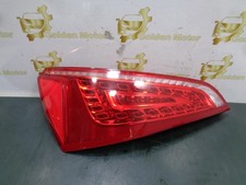 AUDI Q5 Rückleuchte Rücklicht Links LED Der stecker ist von innen abgeschnitten