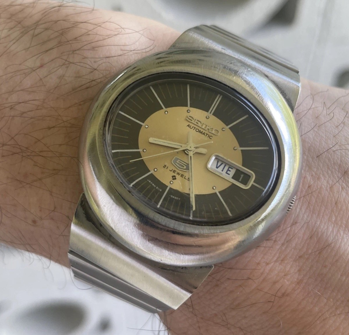 SEIKO 6119-5411 WATCH OVAL RARE DIAL UFO AUTOMATIC VINTAGE STEEL