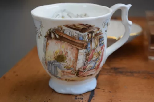 Royal Doulton Brambly Hedge 1983 Winter Beaker Mug.