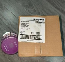 1pc Honeywell C7061A1020 Brand New Ultraviolet flame detector