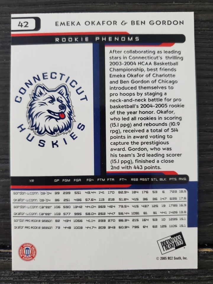 2005 PRESS PASS ROOKIE PHENOMS #42 BEN GORDON CHICAGO BULLS EMEKA OKAFOR - Image 2 of 2