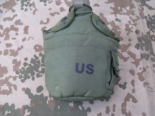 Feldflasche U.S. Army original. mit Edelstahl Trinkbecher Kunstsoff Flasche.