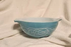 Vintage Pyrex Promotional Turquoise Scroll Cinderella Bowl 2-1/2 QT 443 USA
