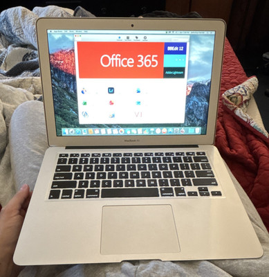 Apple MacBook Air 11.6'' i5 1.6GHz 4GB  100GB HDD Silver El Capitan