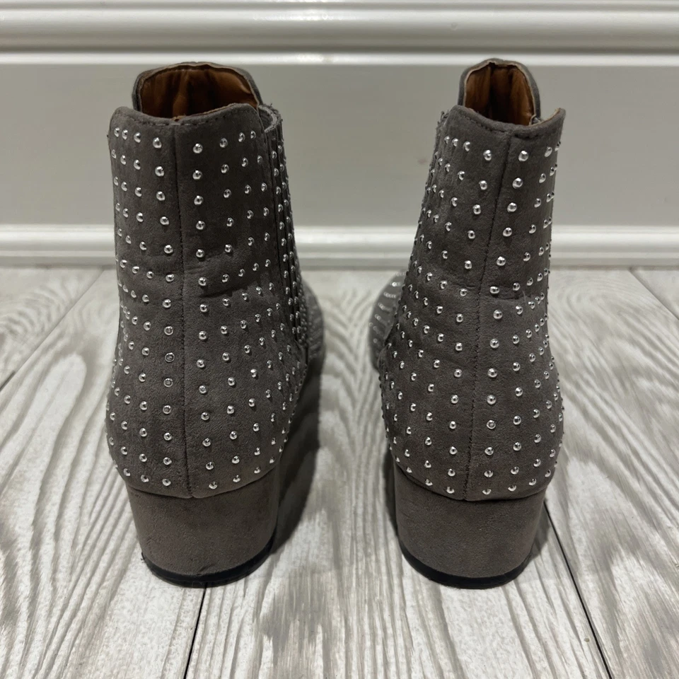 Женские сапоги Topshop размер 38 серые с заклепками замшевые туфли на блочном каблуке - Изображение 3 из 4
