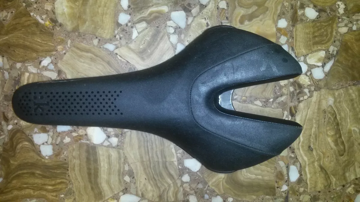 Fizik ardea saddle sale