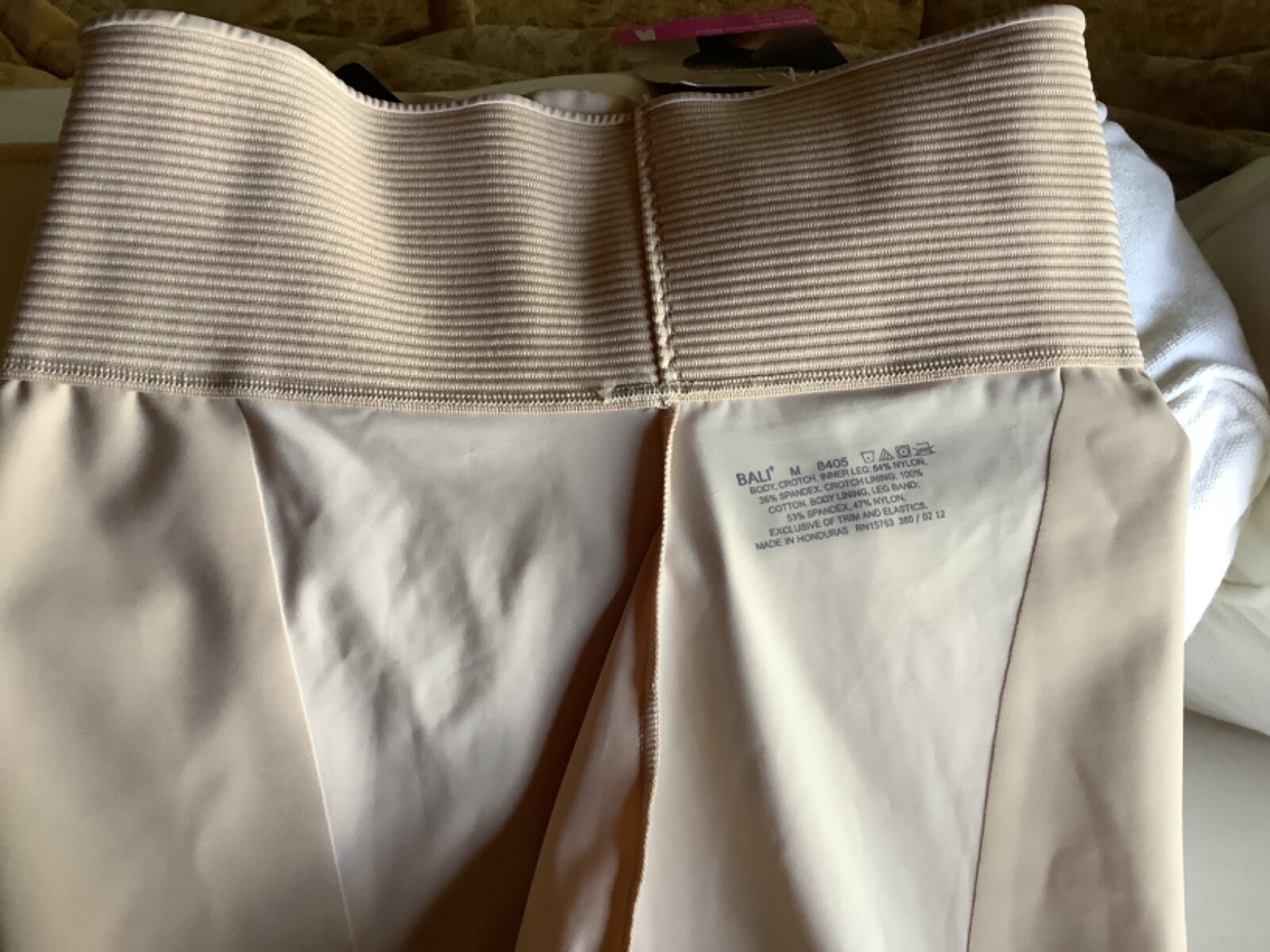 BALI Hi- Waist POWERSHAPE Thigh Waist SLIMMER 8405 NUDE size M *New w/Tags