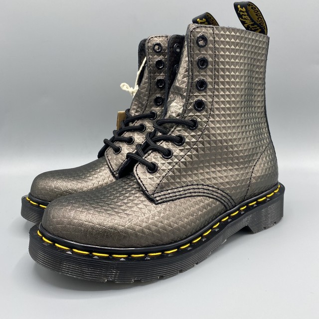dr martens pascal stud boots