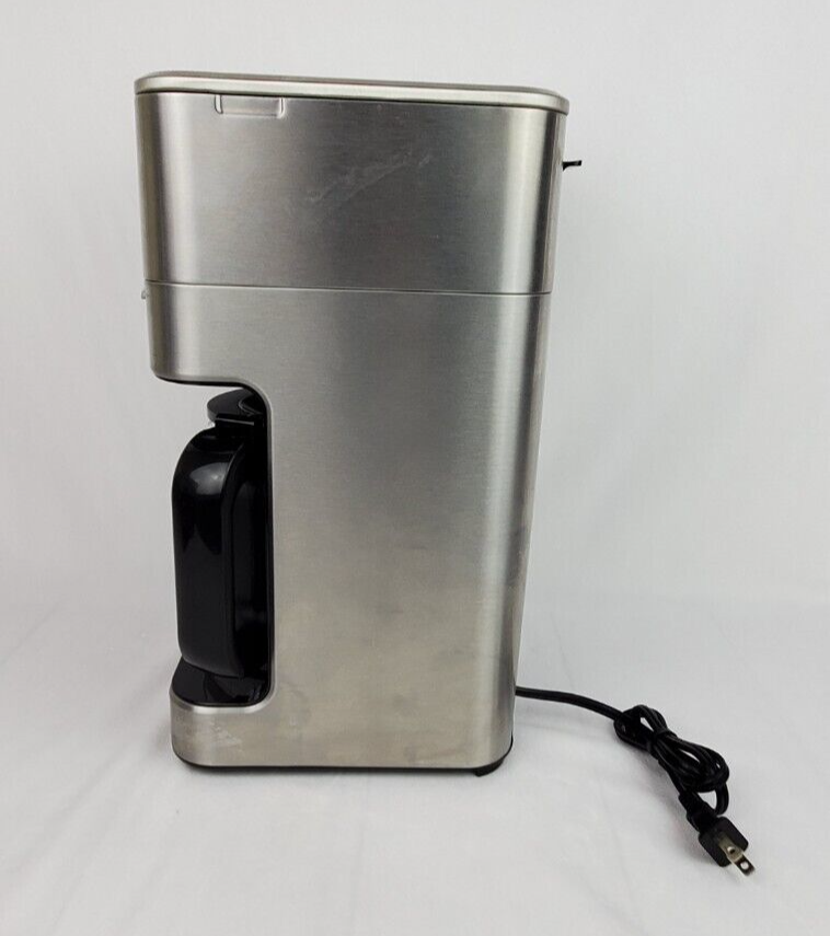 Braun Brewsense 12 Cup Coffee Maker KF7070 with Box and Manual