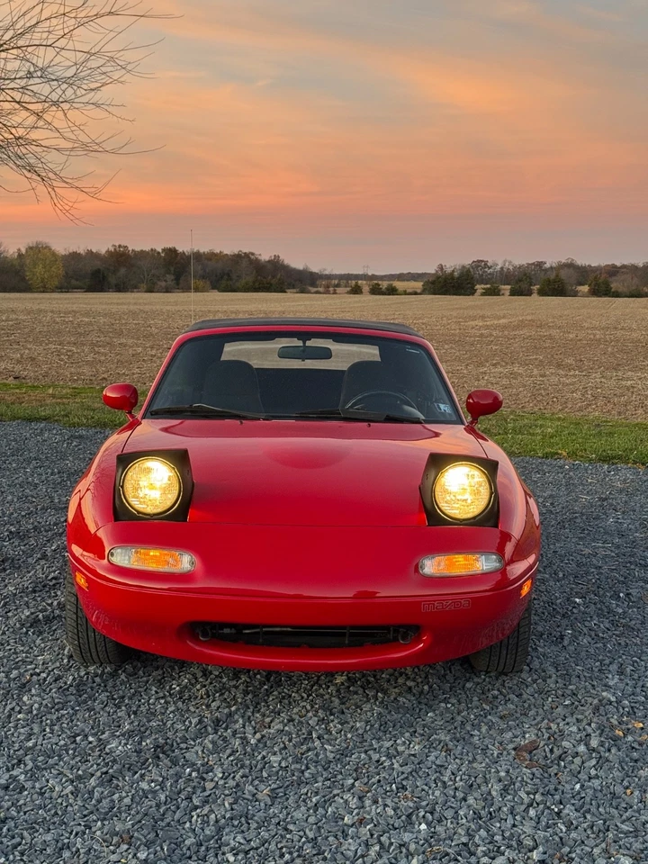 Mazda MX-5 Miata 1990 Foto 2 de 4