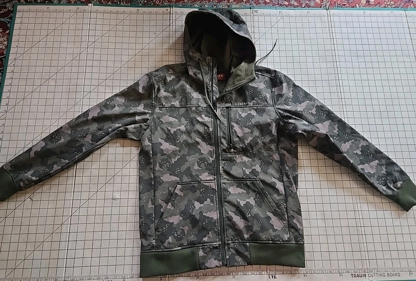 SIMMS Men’s Full-Zip Camo Hoodie Sweatshirt Medium Green Fishing