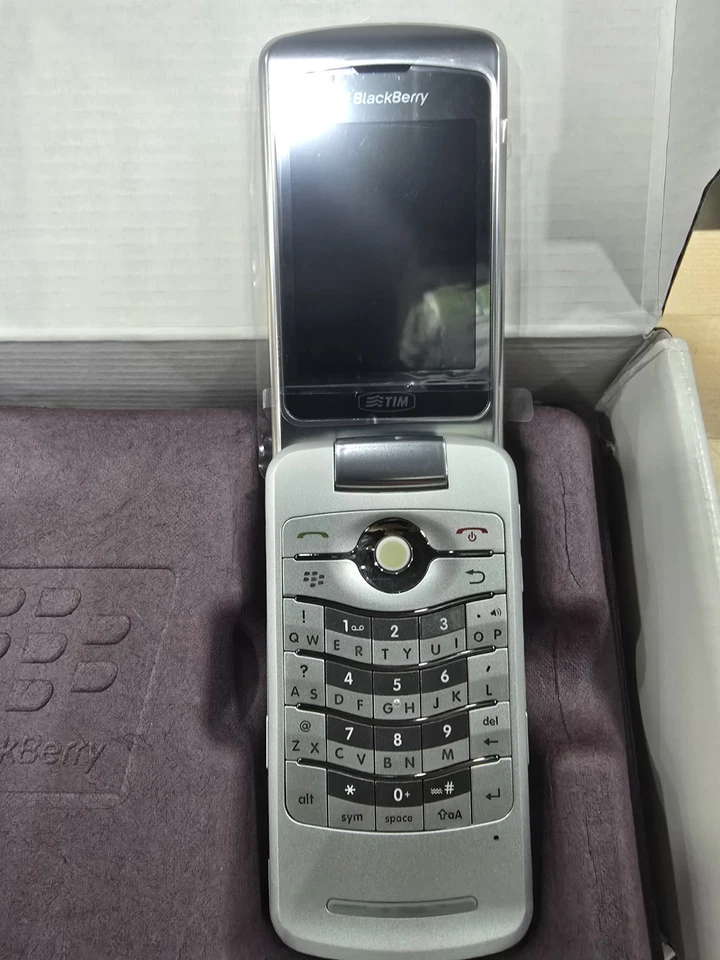 BlackBerry 8220 Nuovo Con Scatola E Accessori Originali - Immagine 2 di 4