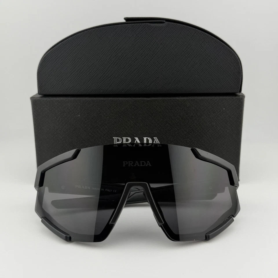 Gafas de sol PRADA Linea Rossa Impavid embalaje original negras auténticas usadas Foto 2 de 4