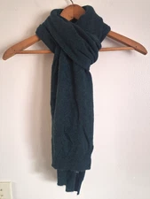 TAHARI Scarf Unisex 100% 2-Ply Knit Cashmere Dark Green Ribbed Ends Soft 72"x12"