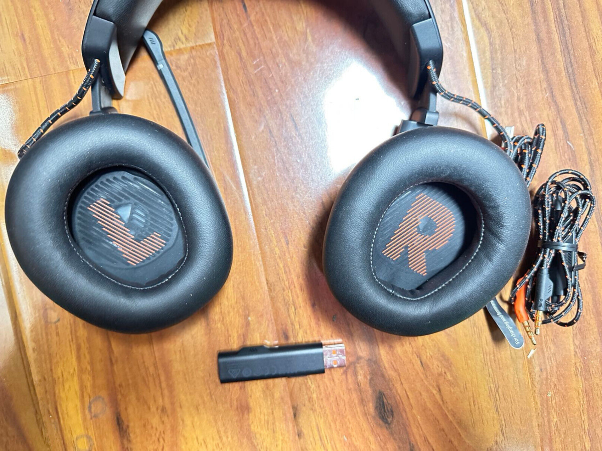 ヘッドホン JBL Quantum 600 Amazon.com: JBL Quantum 600, Wireless Over-Ear Performance