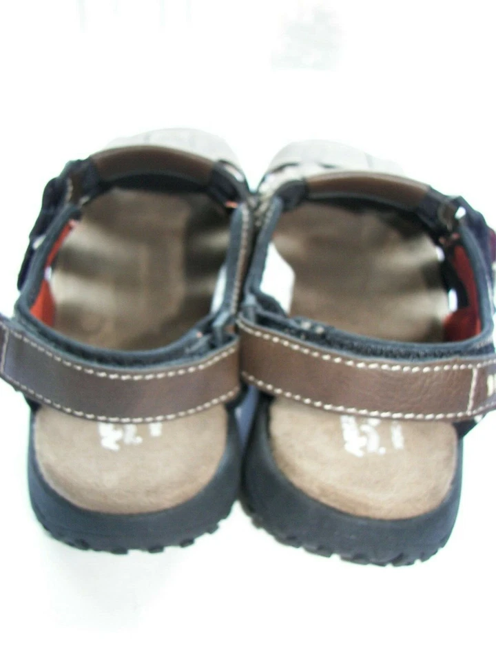 NUEVO CON ETIQUETAS NIÑOS ARIZONA JEAN CO. ZAPATO SANDALIA MARRÓN MEDIO Talla 5 AZ Darcy Foto 4 de 4