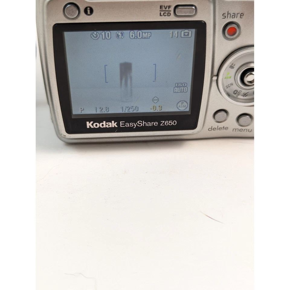 Kodak EasyShare Z650 6.1MP Digital Camera 10x Optical Zoom Silver - Image 3 of 4