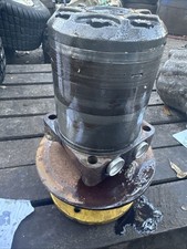 John Deere 7700 Rh Front Wheel Motor W/hub Tca17345 / Tcu22626 / Th0280fs311aadv