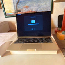 Apple MacBook Air 13,3" Intel Core M 256 GB macOS 14 Sonoma (2025) Silber