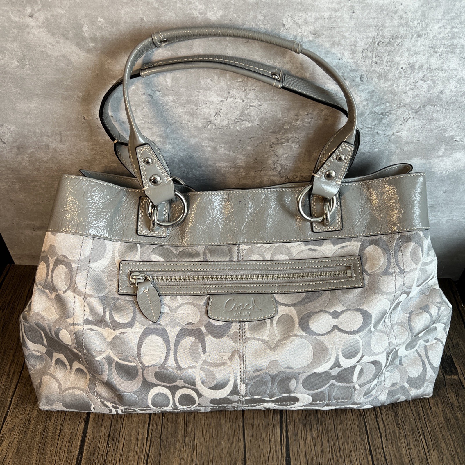 COACH Penelope Signature  Shoulder bag  Metallic Gray C1093-F15122