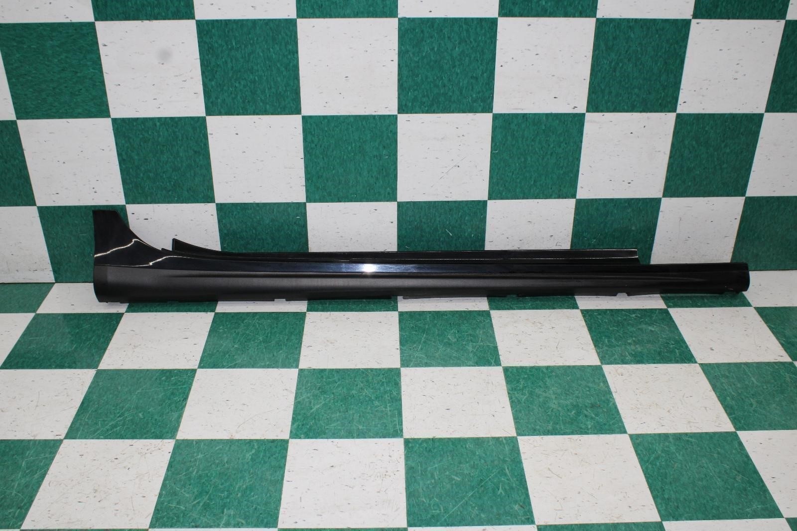 14-17 Ghibli Black Painted Passenger Right RH Rocker Molding Side Skirt OEM WTY
