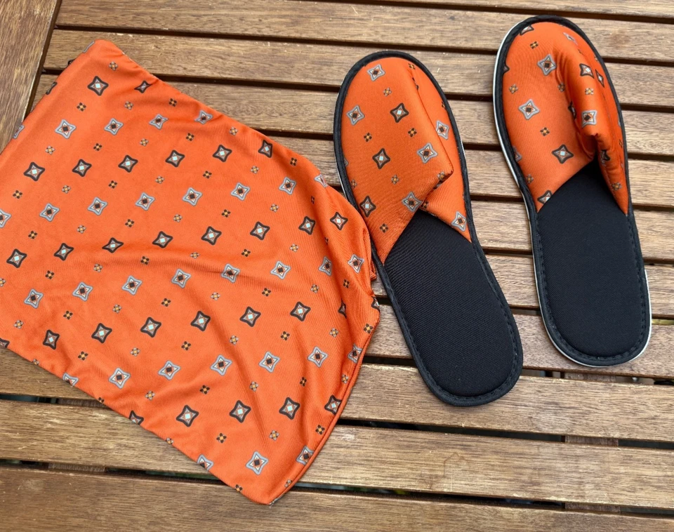Reise-Schuhe 45 mit Stoffbeutel Orange Schlappen Hotelschuhe