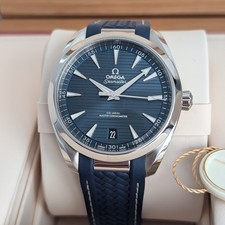 Mechanical Automatic Rubber Strap Analogue Wristwatches for sale