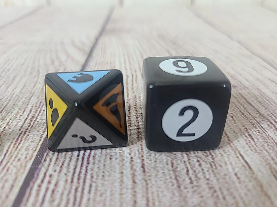 Harry Potter Scene It 1st Edition Replacement Pieces Tokens (4) Dice (2) - Image 4 of 4