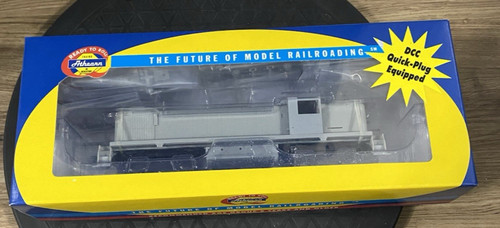 Locomotora Athearn 94000 Ho RS3 sin decorar motor diésel DCC equipo de enchufe rápido | Condition: Used