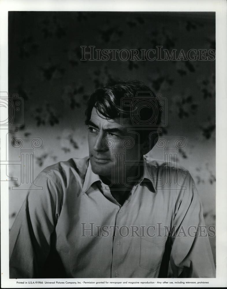 1966 Press Photo Gregory Peck in Arabesque. - cvp80905 | eBay