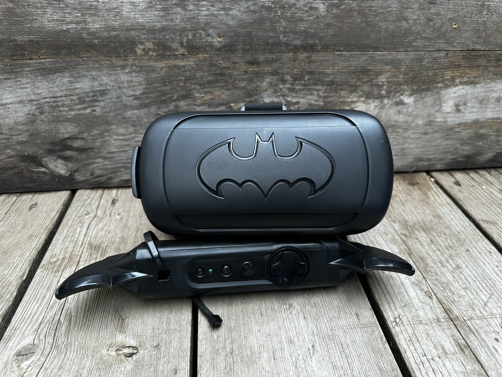 Batman VR Headset with Motion Controller for Immersive Gaming-image