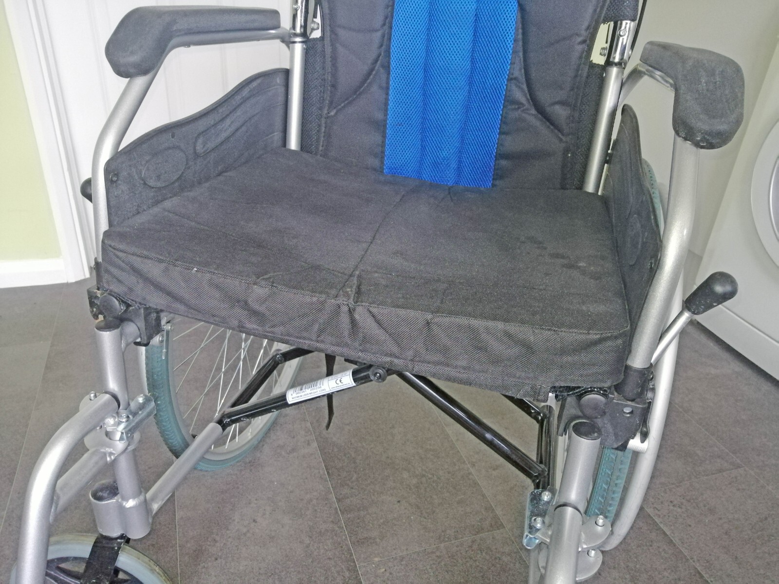 Elite Care ECSP01 Lightweight Folding Self Propelled Wheelchair with