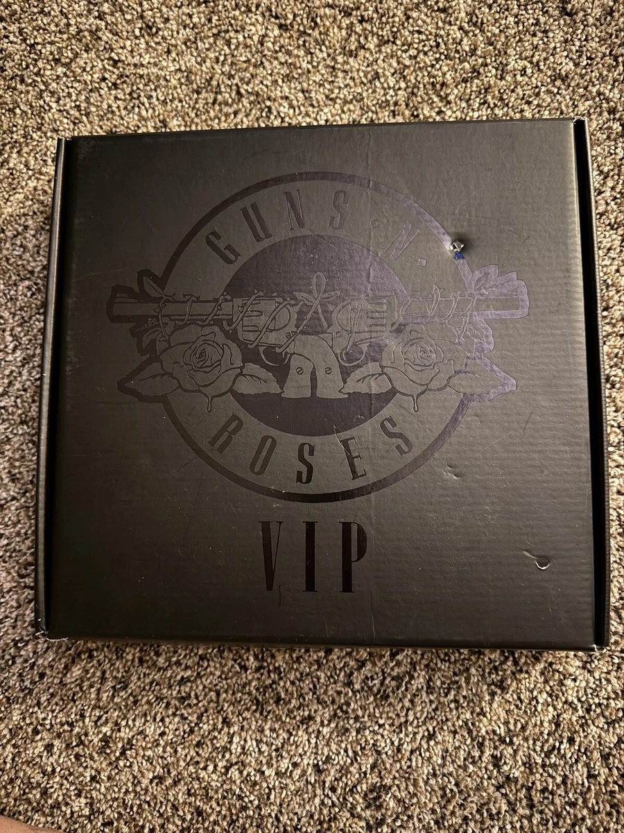 GUNS N' ROSES VIP 特典グッズ s-l1200.jpg
