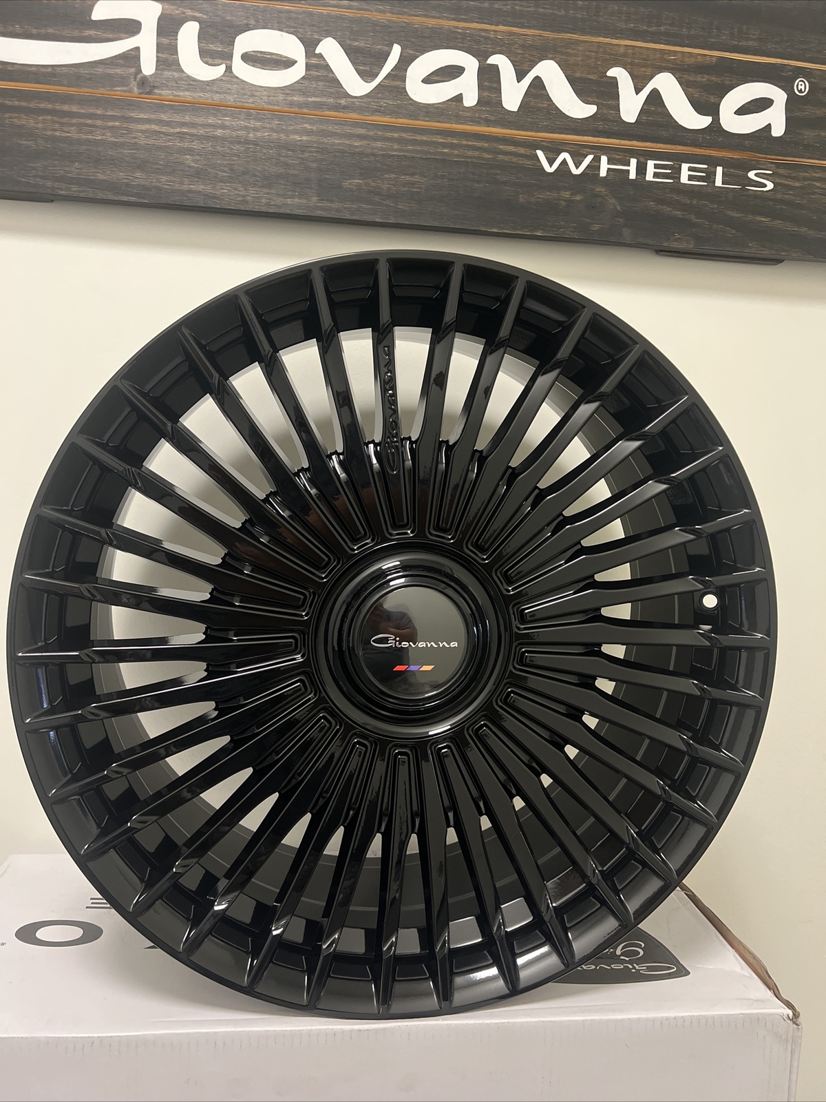 (4) 24X10 GIOVANNA TULUM GLOSS BLACK(5X120)NEW RANGE ROVER ROLLS ROYCE X5 XDRIVE