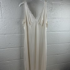 Vintage Warner s Frostings Full Slip Ivory Lace Trim Nylon USA Womens 36 25