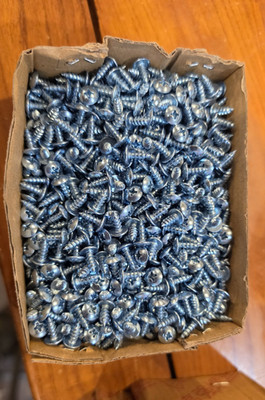 Hong Tai 4x10mm Phillips Truss Head Self-Tapping Steel Zinc Screws, 1500 pcs/box