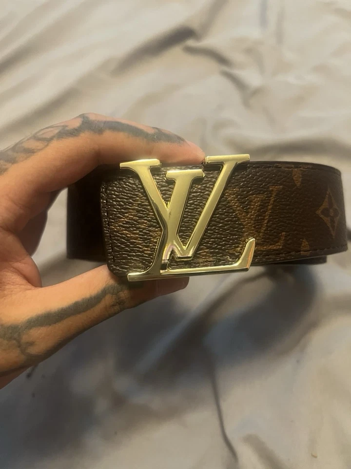 Cinturón de diseñador de lujo marrón y dorado con hebilla - talla 42/105 Foto 3 de 4