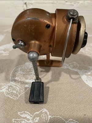 Vintage AIREX BACHE BROWN SPINSTER MARK VI SPINNING REEL VINTAGE