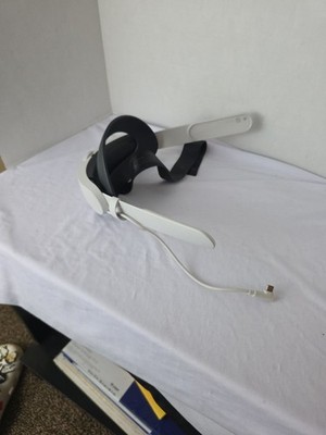 Meta Quest 2 Elite ME29EM White & Black Rechargeable Strap for VR Headset