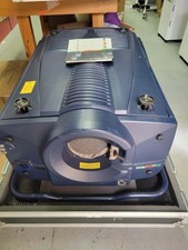 TESTED  WORKS - Digital Projection LIGHTNING 15SX Projector  Case  Spare Lamp