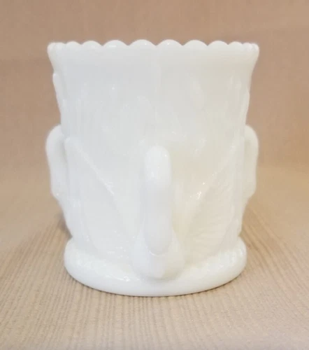Westmoreland Vintage Milk Glass 3 Swan Toothpick Holder