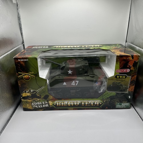 Tanque Sherman Forces of Valor Bravo Team WWll M4A3 1:18 - ¡Nuevo! #71307
