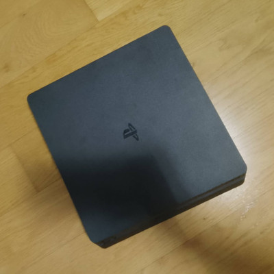 Sony PlayStation 4 Slim Konsole 500GB Schwarz CUH-2116A PAL 1080p Wi-Fi -  TOP!!