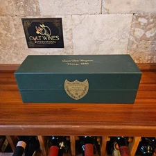 1993 Dom Perignon Brut Champagne in SEALED Gift Box [RP-93pts]